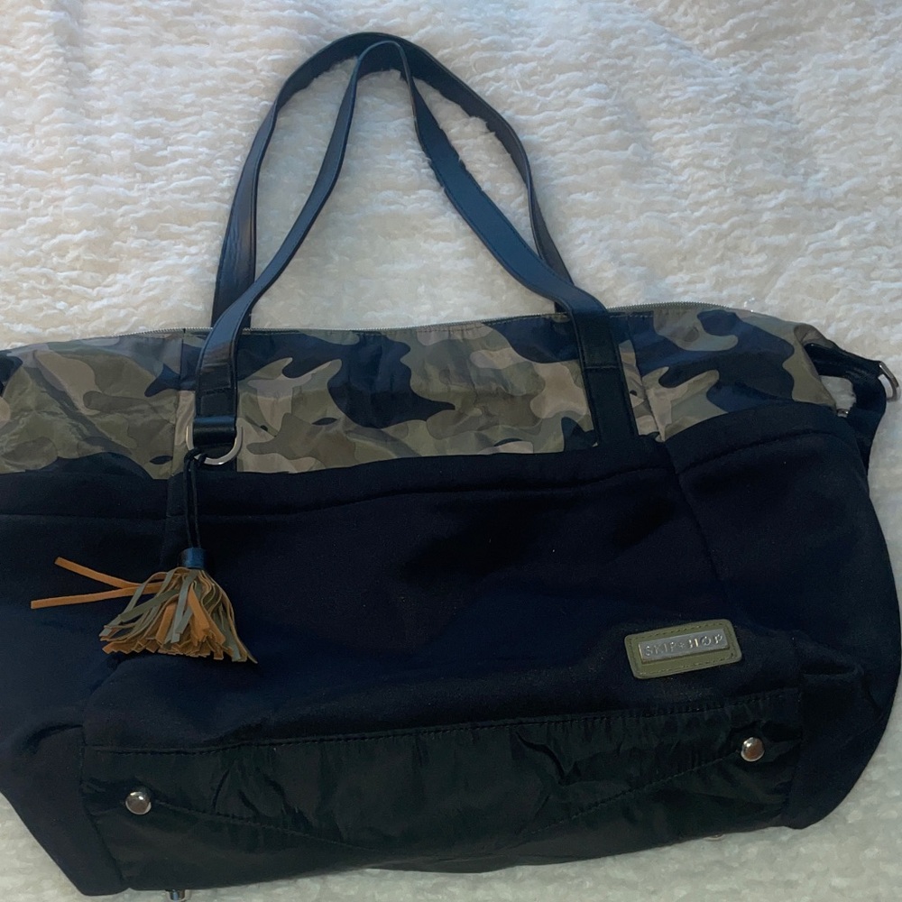 Camouflage and Black Tote Bag by skip hop